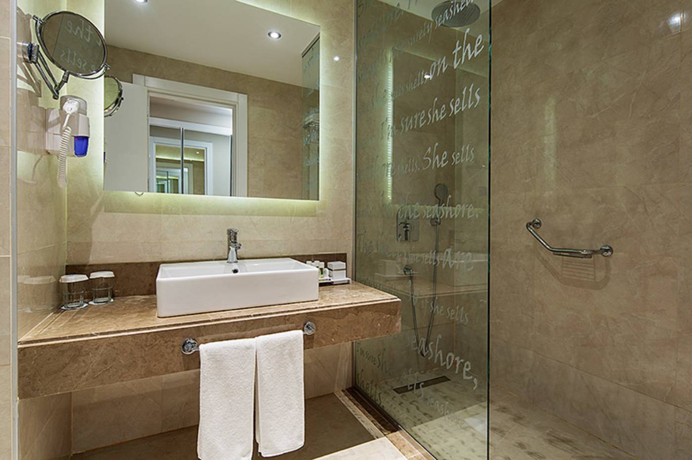 Seashell-Resort---Spa-Room-32