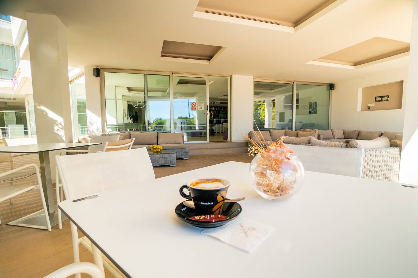 Hotel-Jardin-De-Bellver-Terrace-23