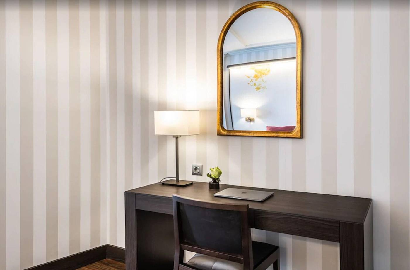 Palacio-San-Martin-Room-30