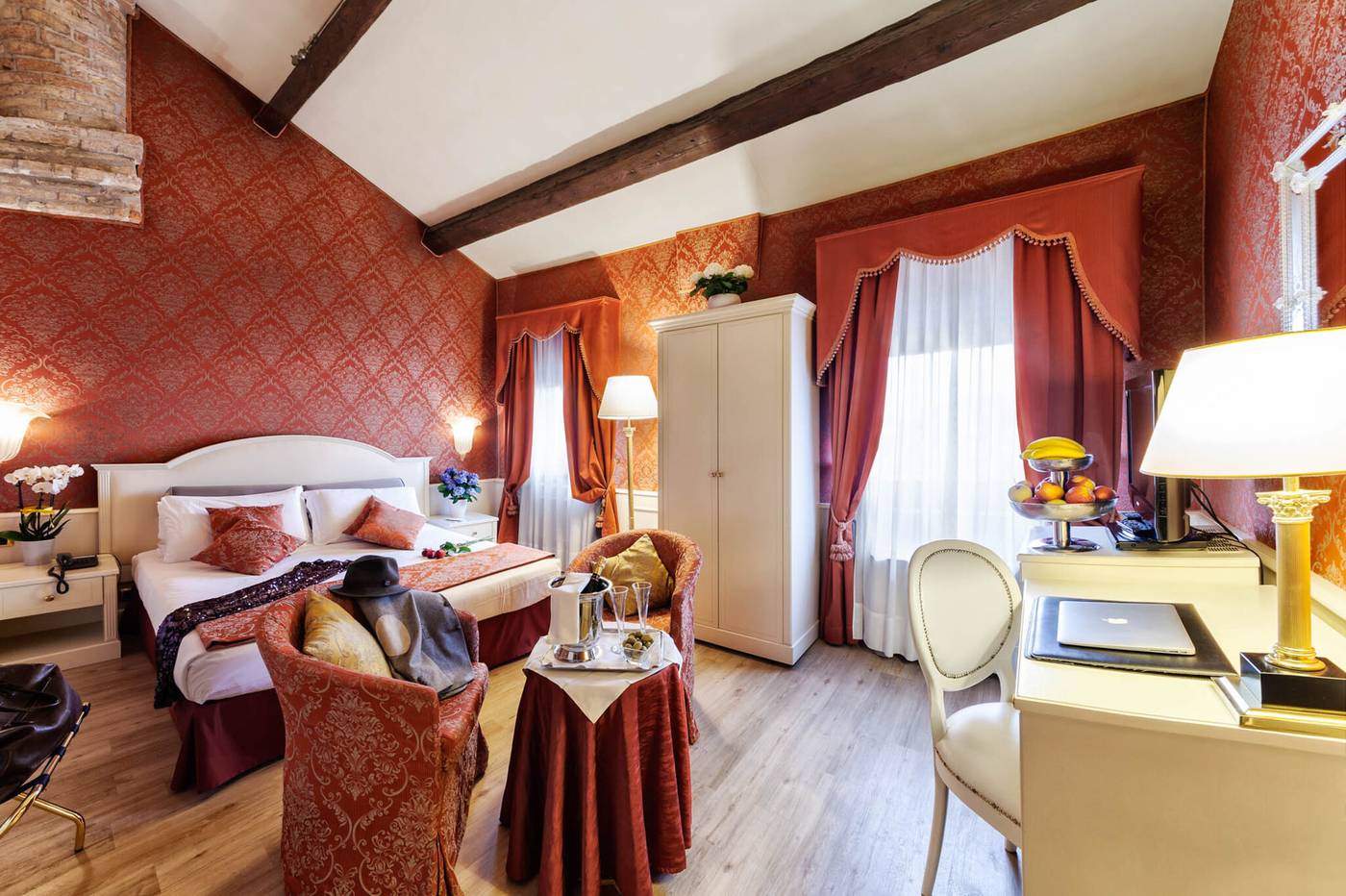 Duodo-Palace-Room-26