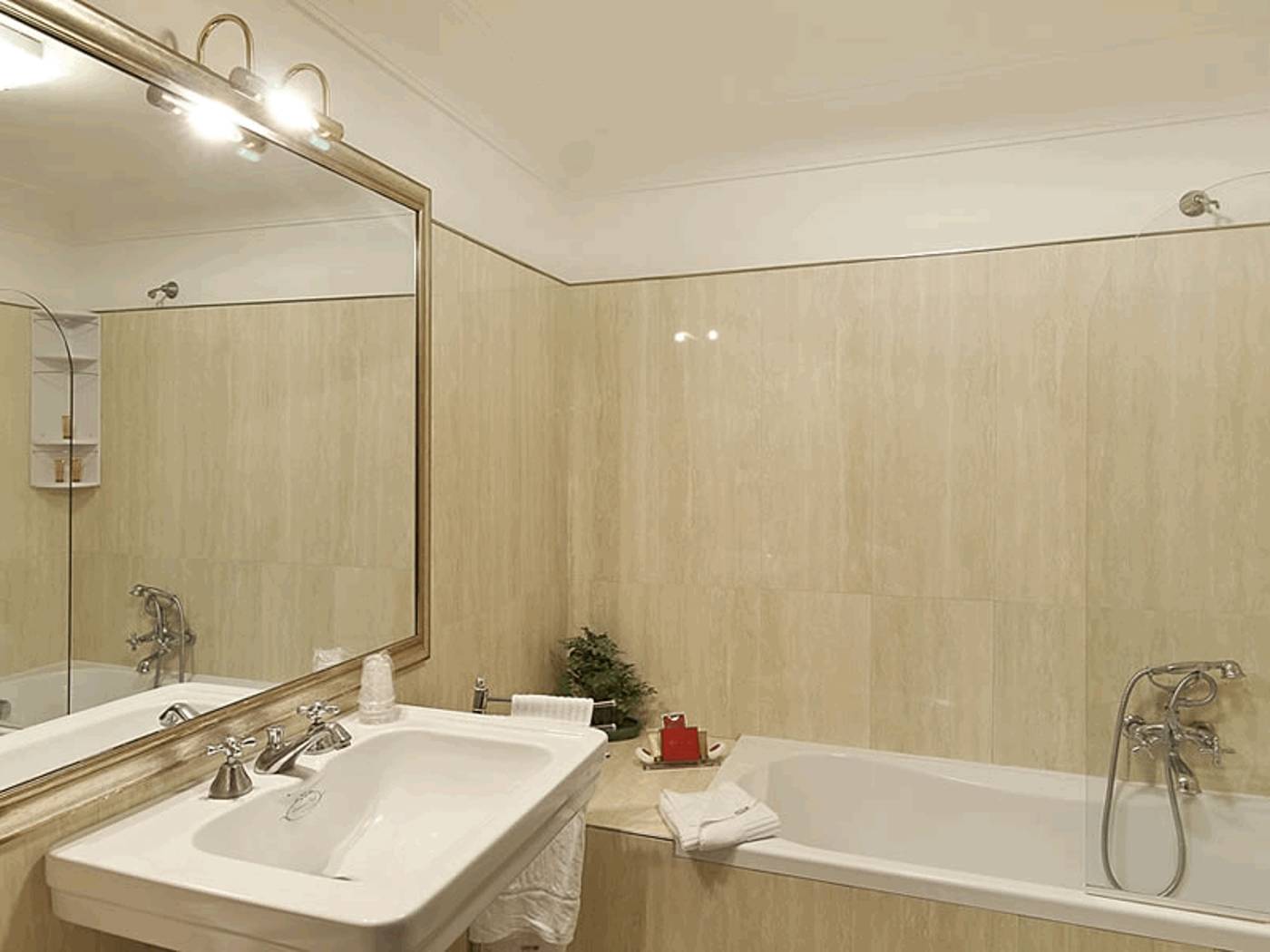 Antico-Palazzo-Rospigliosi-General-view-16