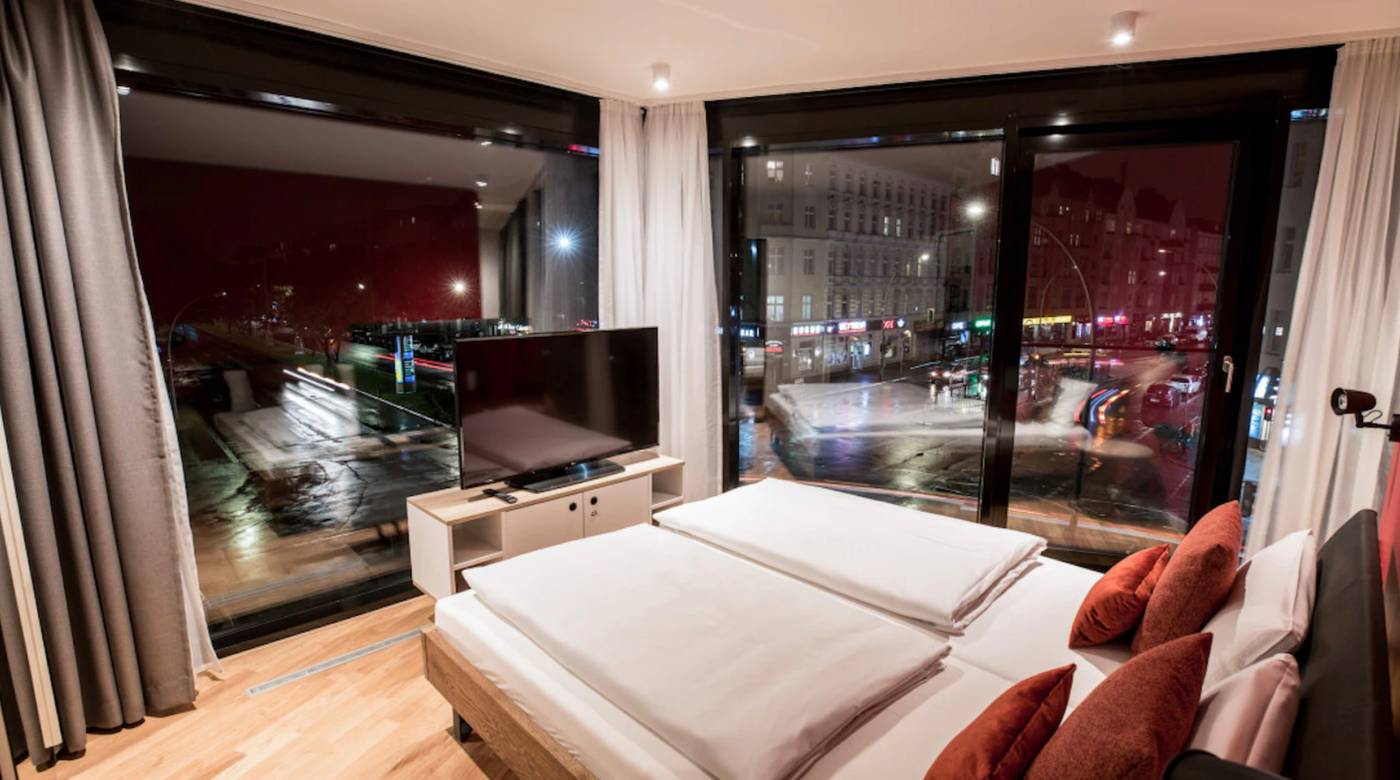 Aeronaut-Serviced-Apartments-powered-by-Pearl1-Room-40