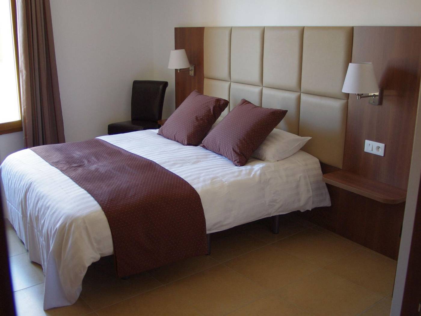 Hotel Le Cara Sol-France-ELNE-Room-10