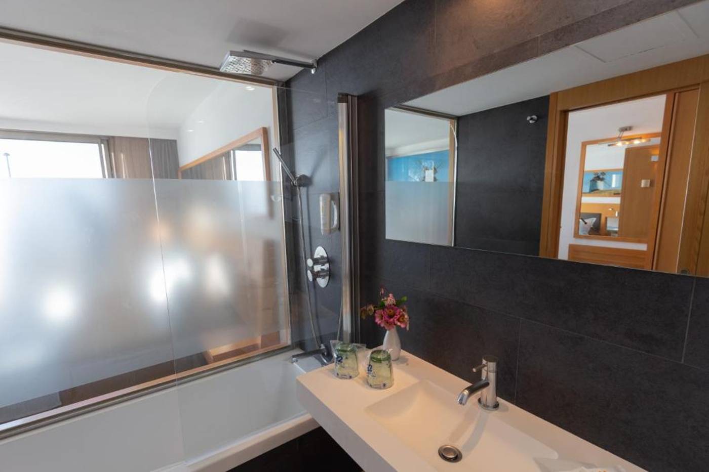 R2-Bahi-a-Design-Hotel---Spa-Wellness---Adult-Only-Room-39