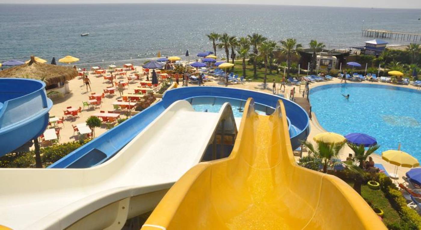 Aria-Resort---Spa-Hotel-Pool-8