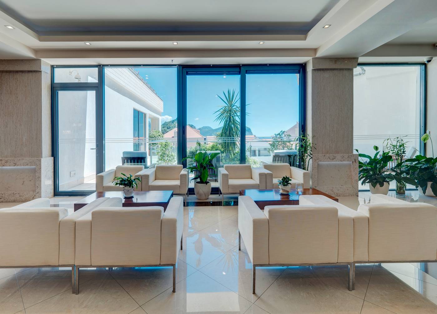 Monte-Casa-Spa-Wellness-de-Luxe-Lobby-50