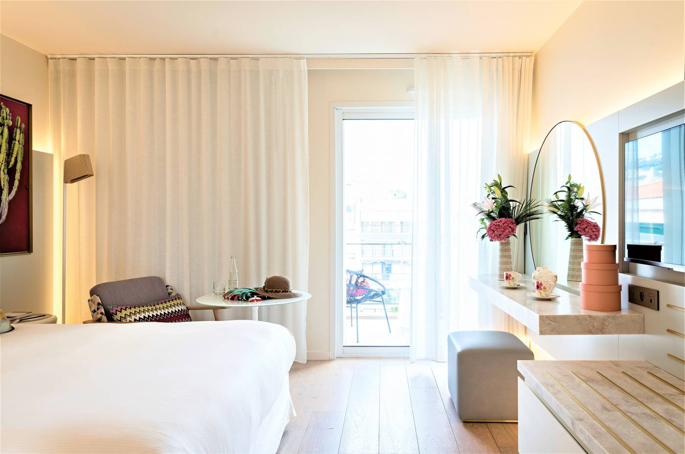 Hotel-Croisette-Beach-Cannes---Mgallery-Room-36