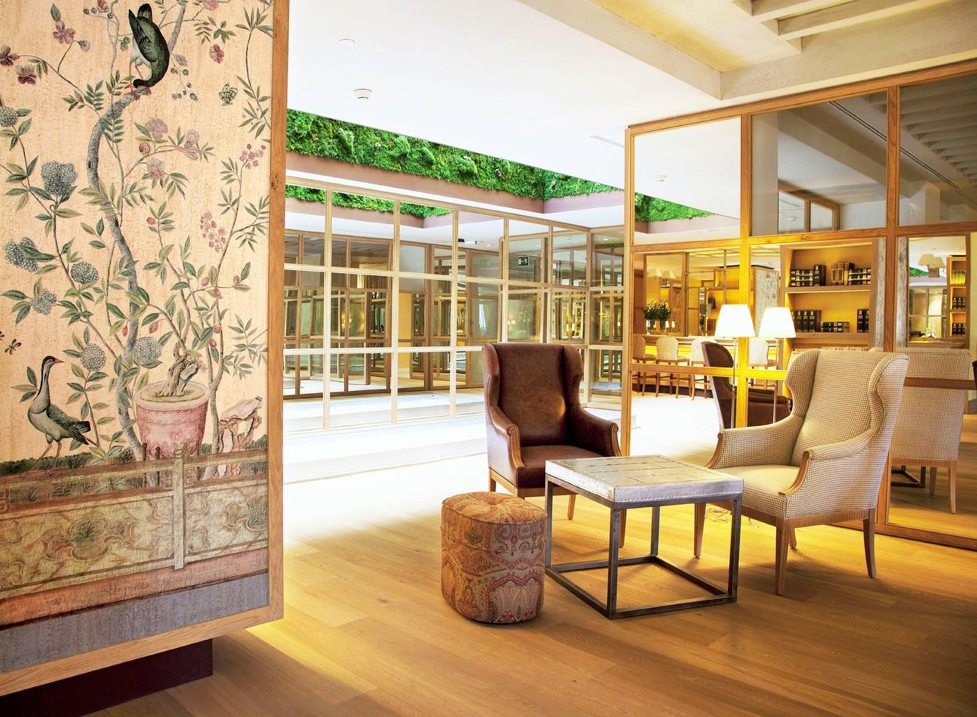 Urso-Hotel---Spa-Lobby-7