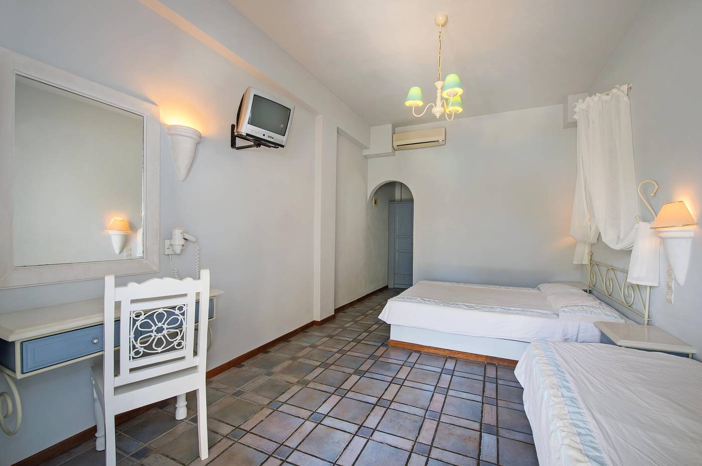 Atlantis-Beach-Villas-Room-16