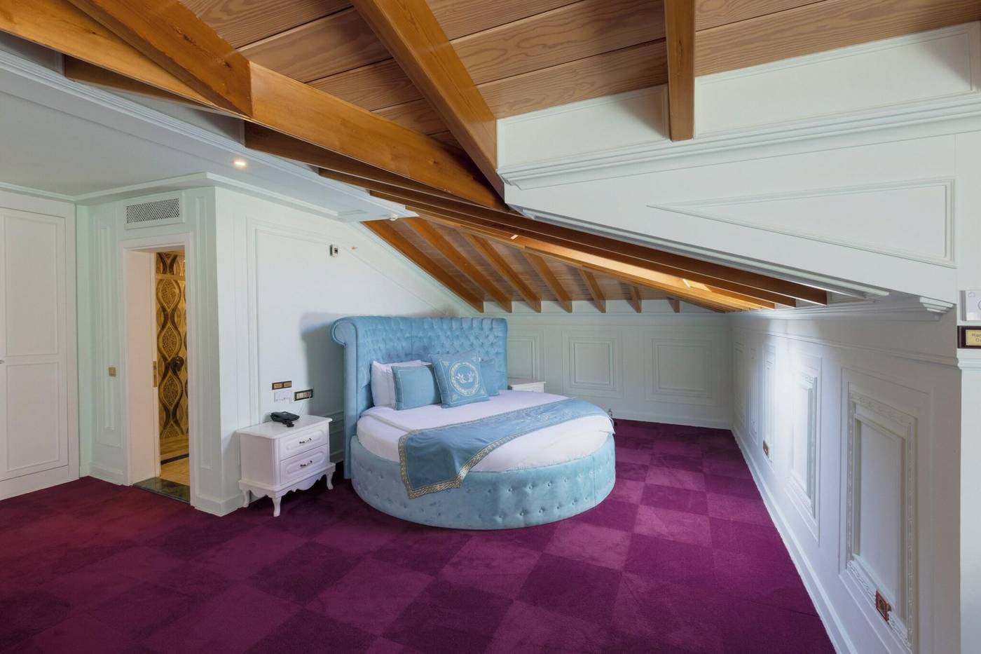 Seven-Hills-Palace---Spa-Room-47