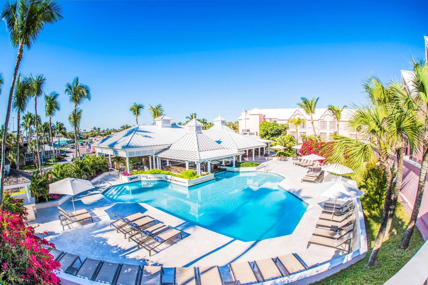 Comfort-Suites-Paradise-Island-Pool-2