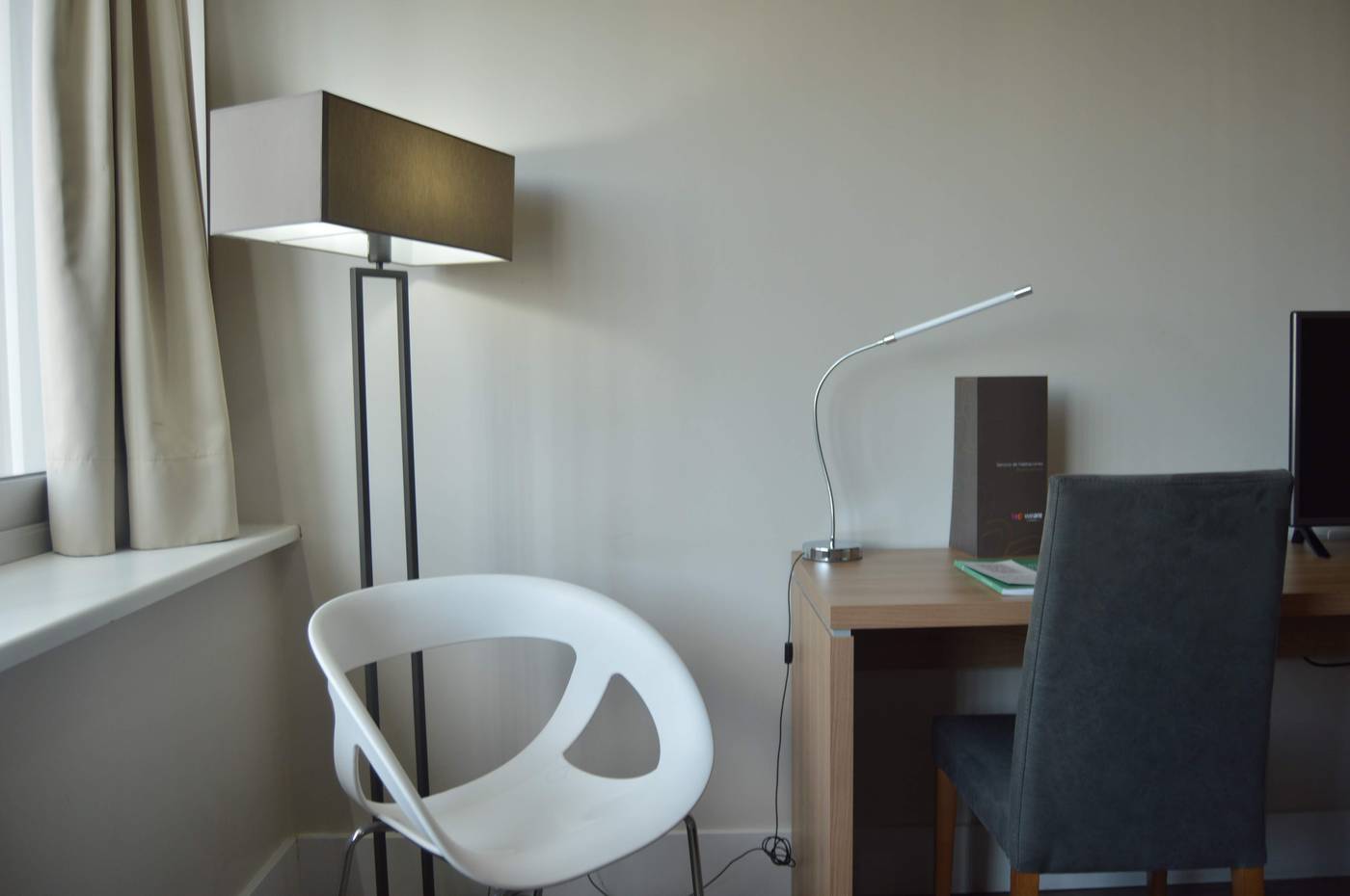 Weare-Chamartin-Room-30