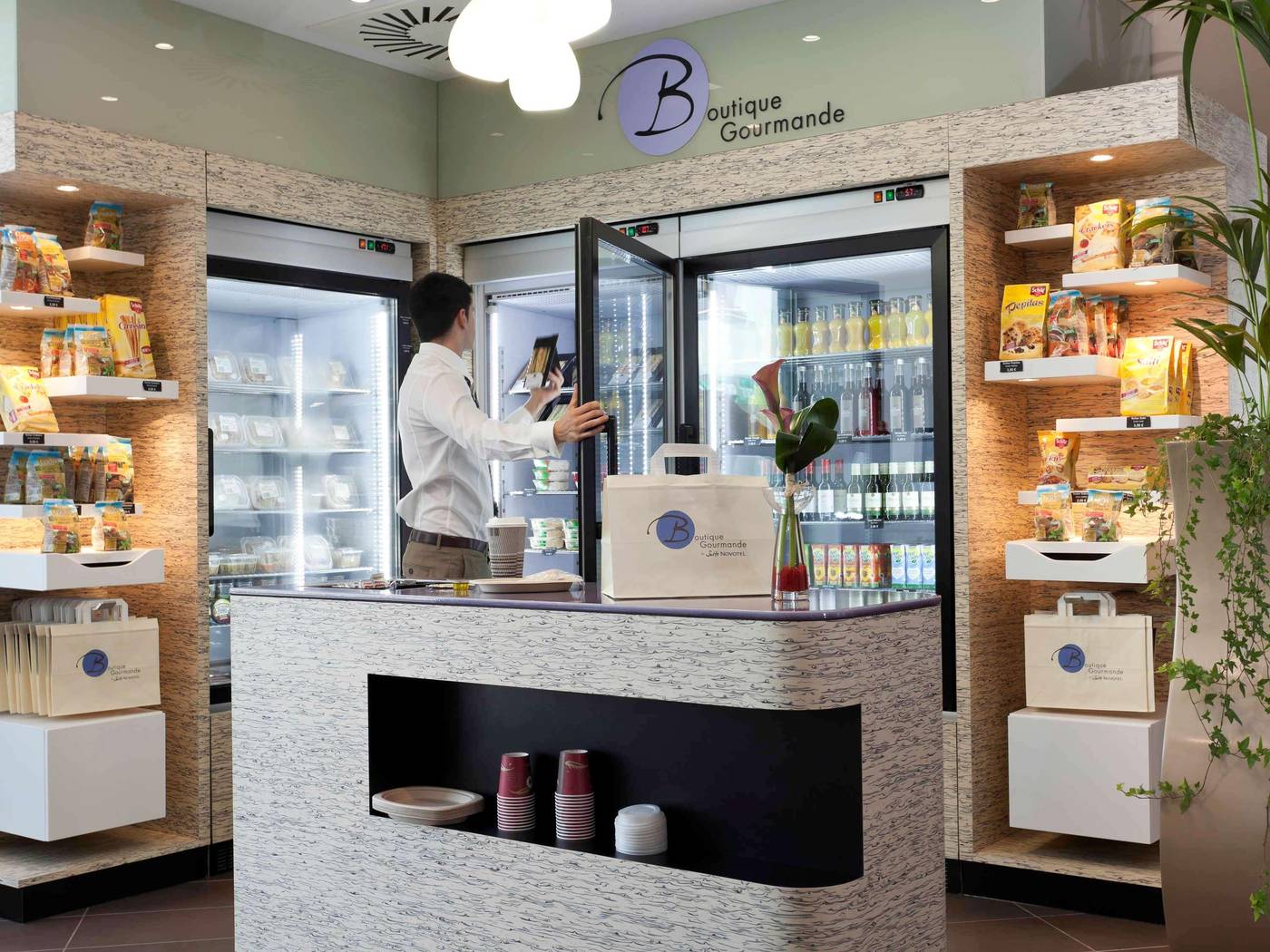 Novotel-Suites-Malaga-Centro-Bar-47