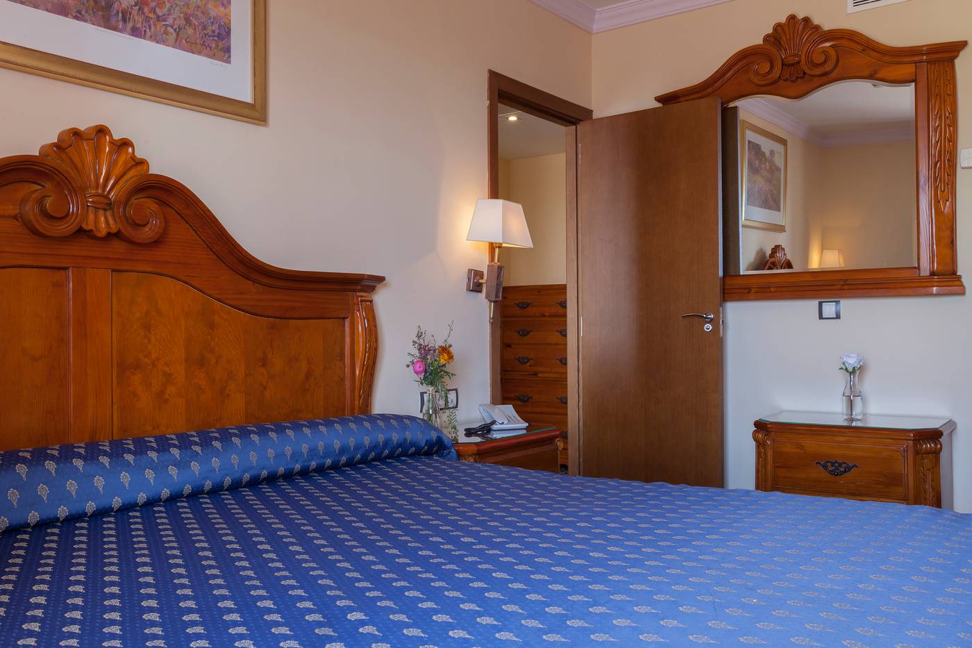 Agora-Juan-De-Austria-Room-14