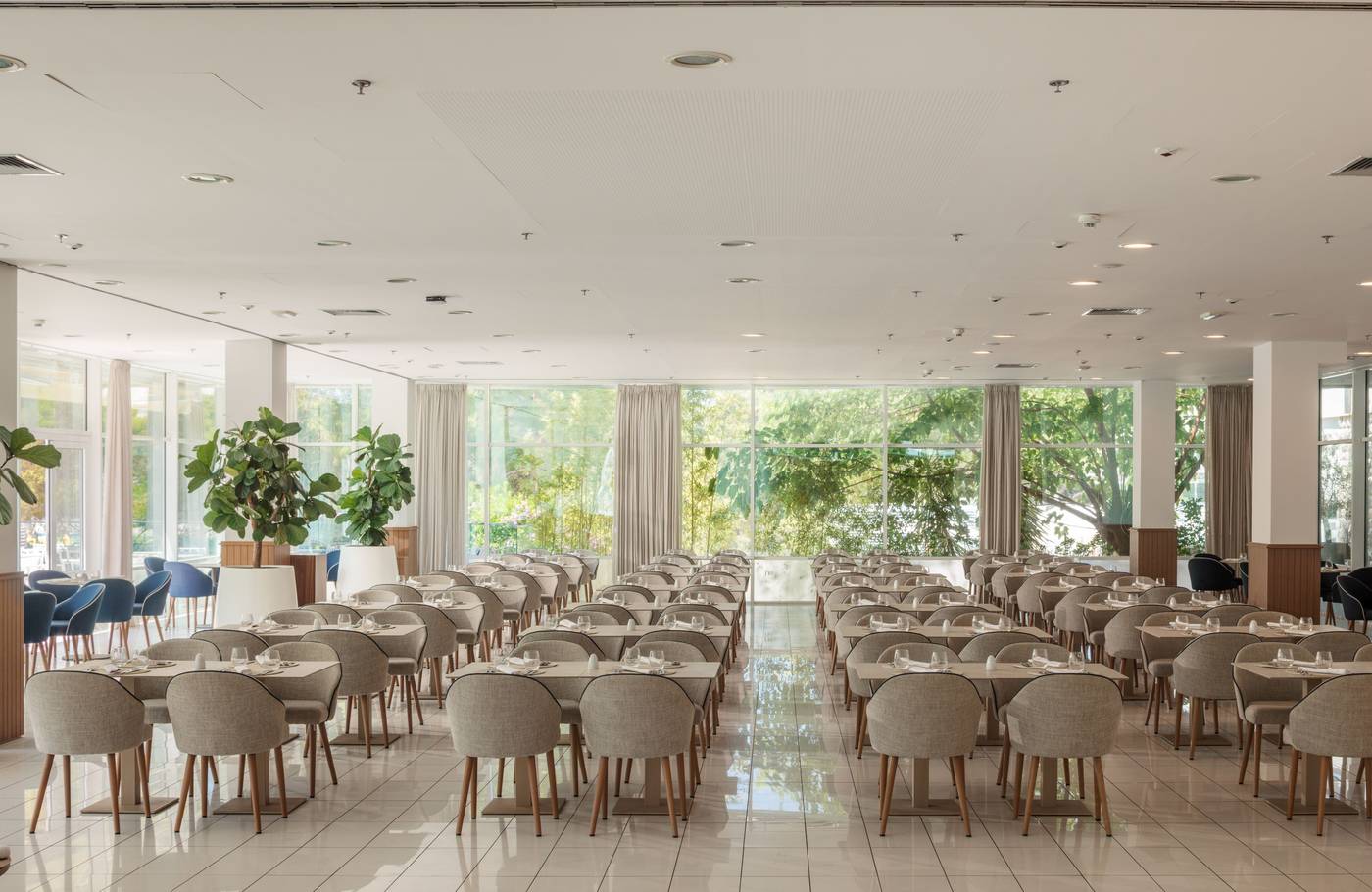 Bluesun-Hotel-Elaphusa-Restaurant-38