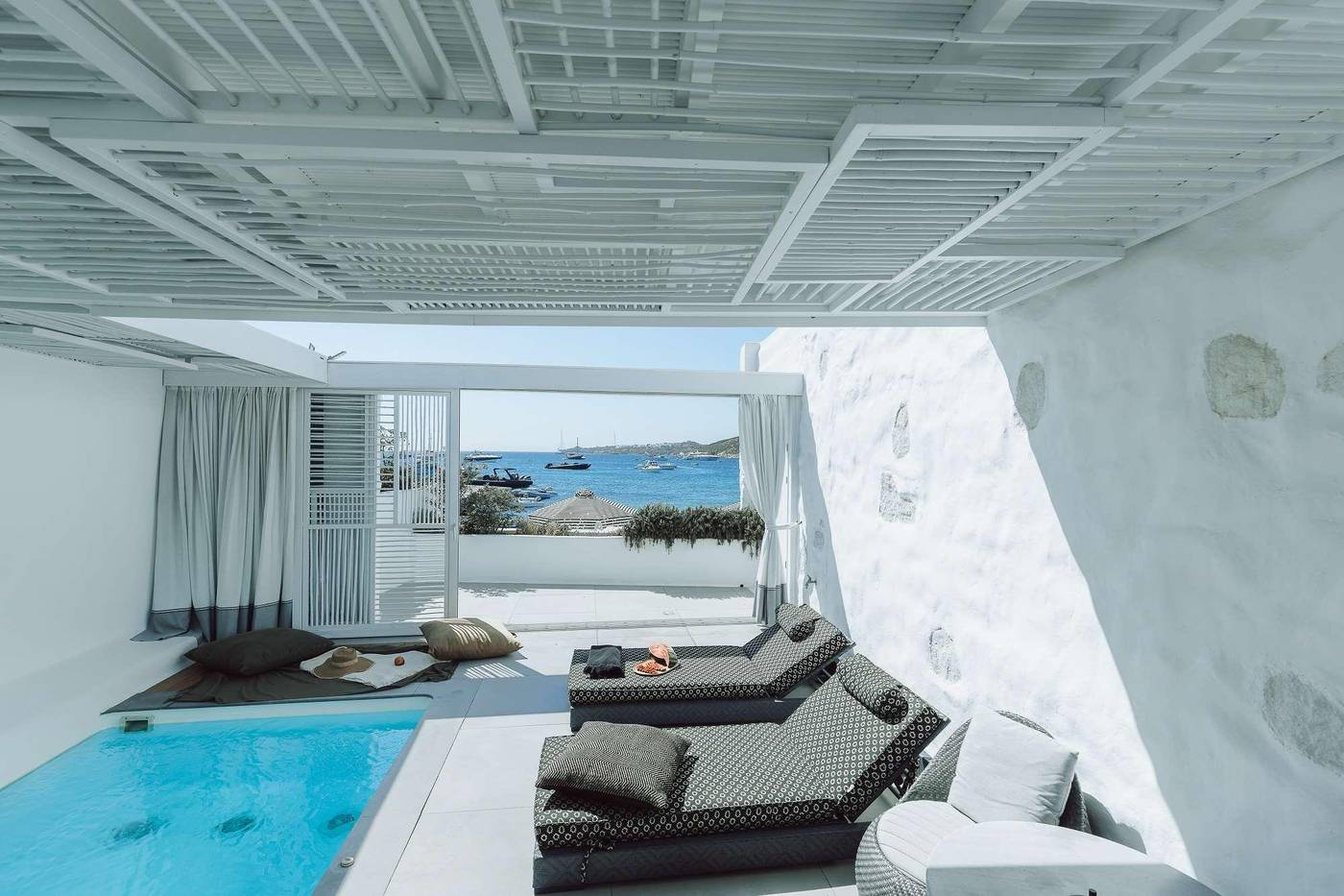 Mykonos-Blanc-Hotel-Room-12