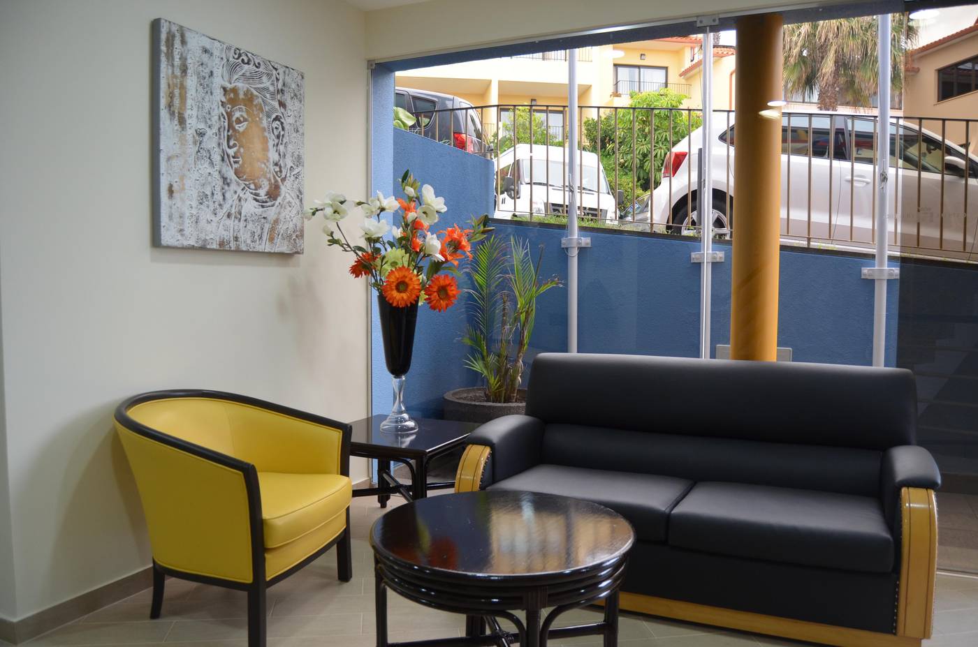 Hotel-Cais-da-Oliveira-Lobby-50