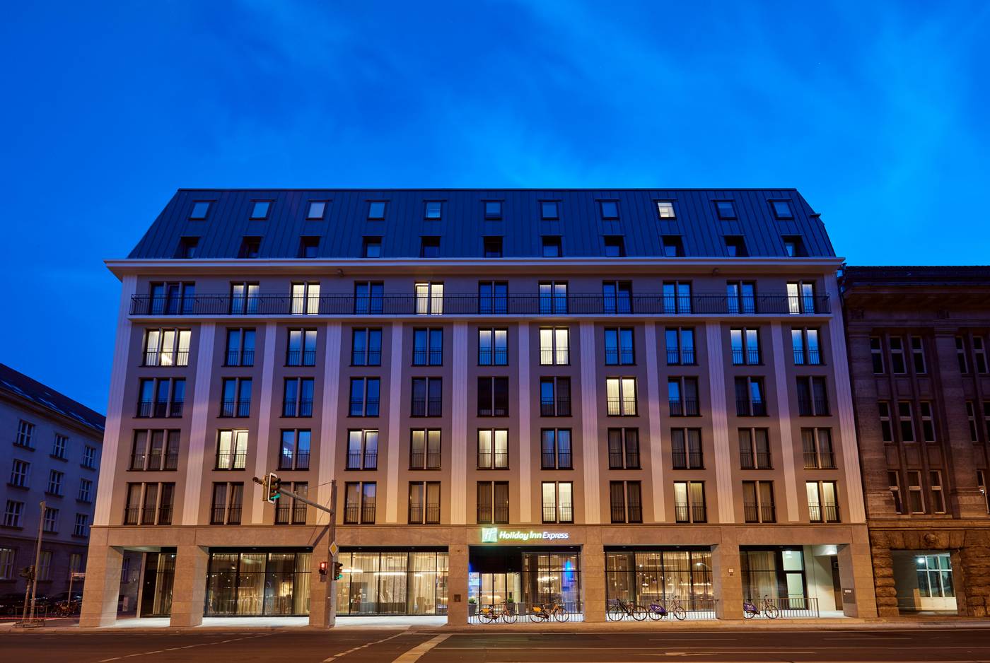 Holiday-Inn-Express-Berlin-Alexanderplatz-General-view-39