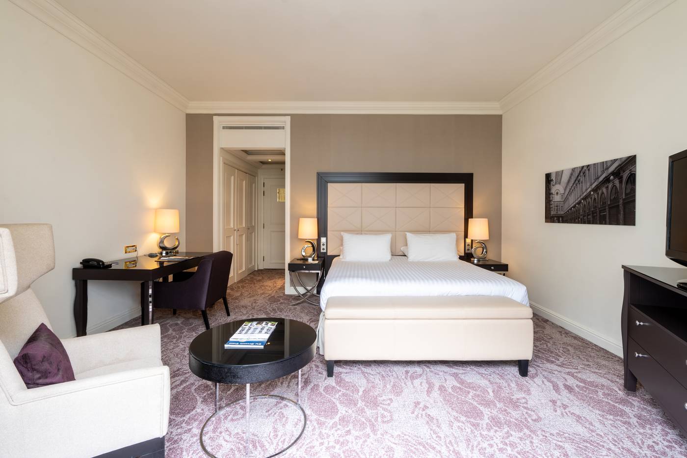 Steigenberger-Icon-Wiltcher-s-Room-10