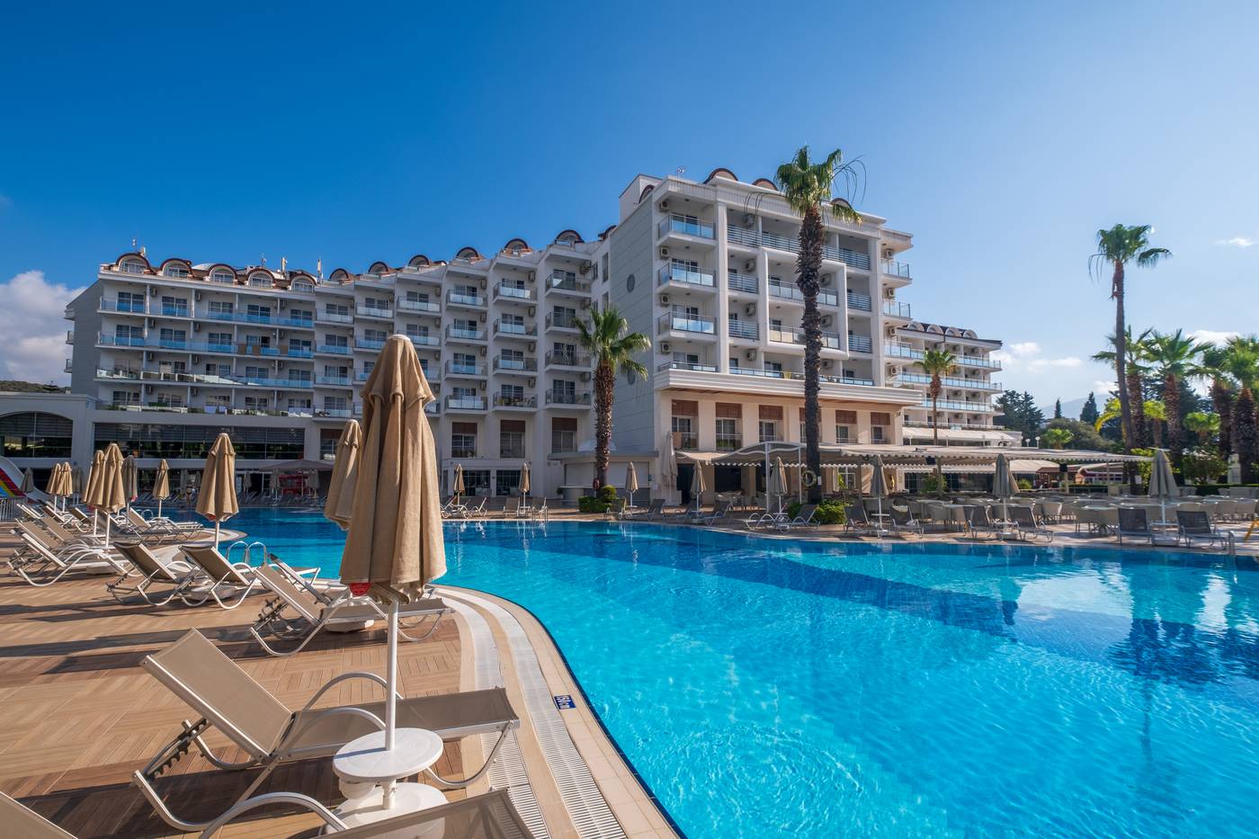 Grand Ideal Premium Hotel