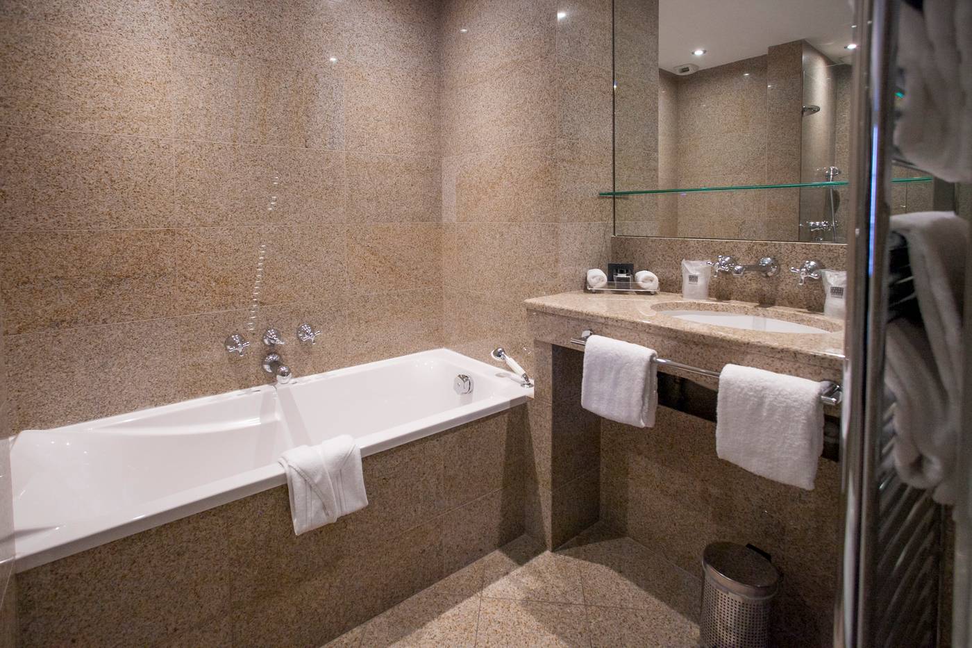 Saint-James-Albany-Paris-Hotel-Spa-Room-52