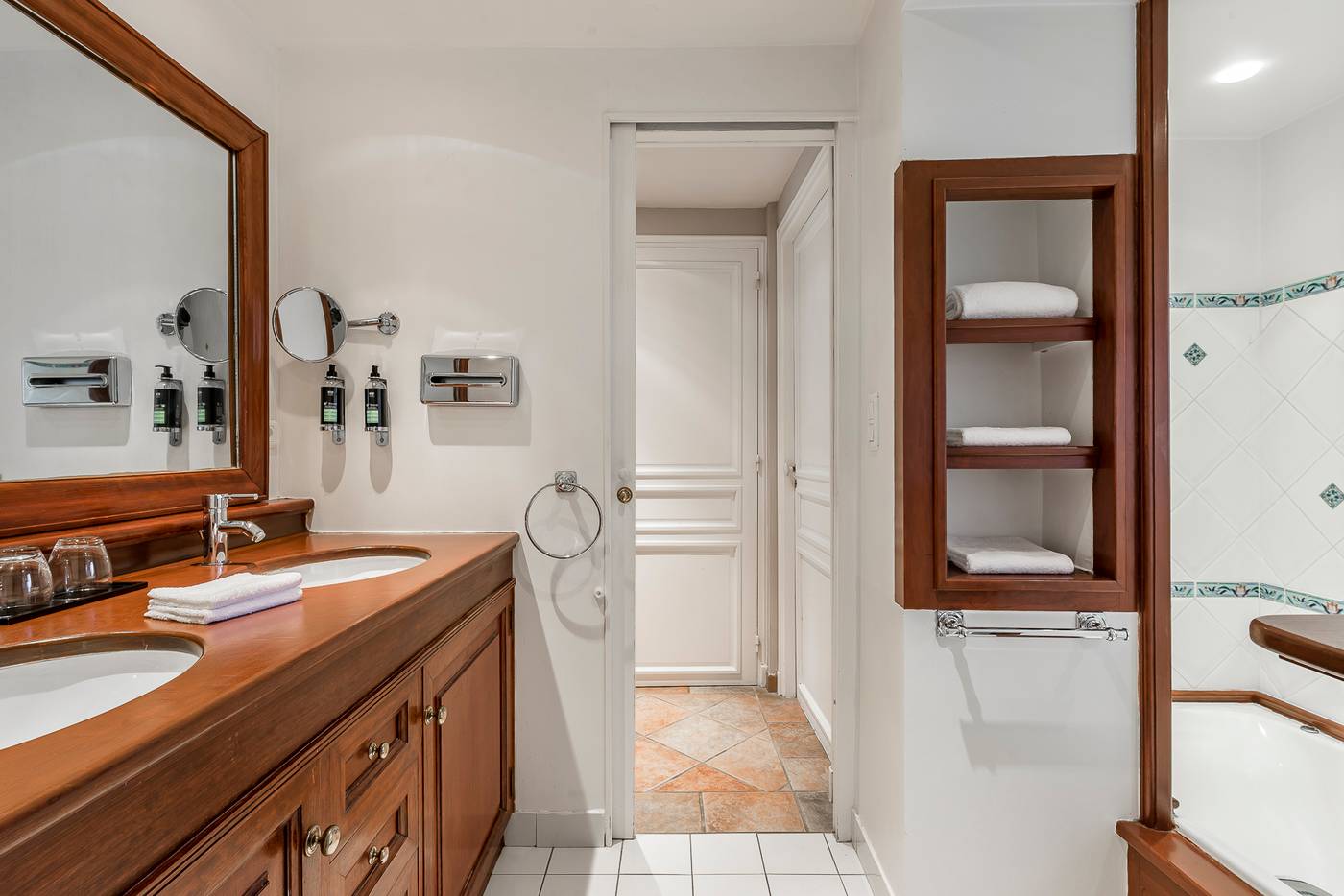 Najeti Hotel La Magnaneraie-France-VILLENEUVE LES AVIGNON-Room-7