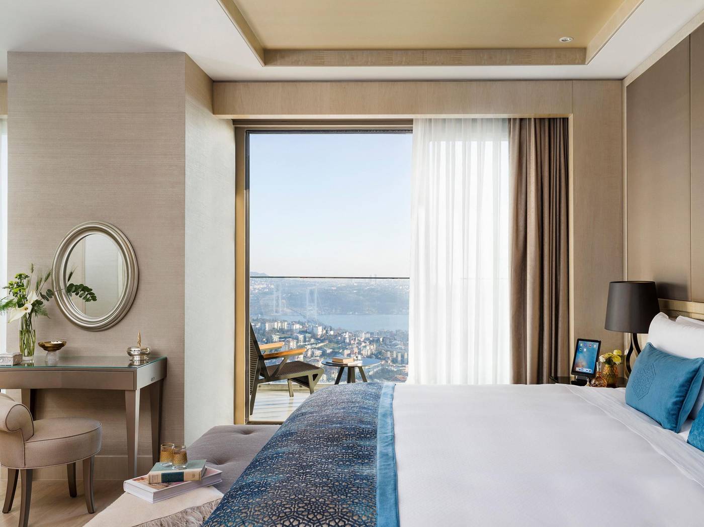 Raffles-Istanbul-Room-44