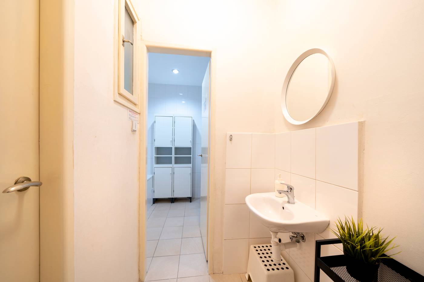 Apple-Apartments-Room-32