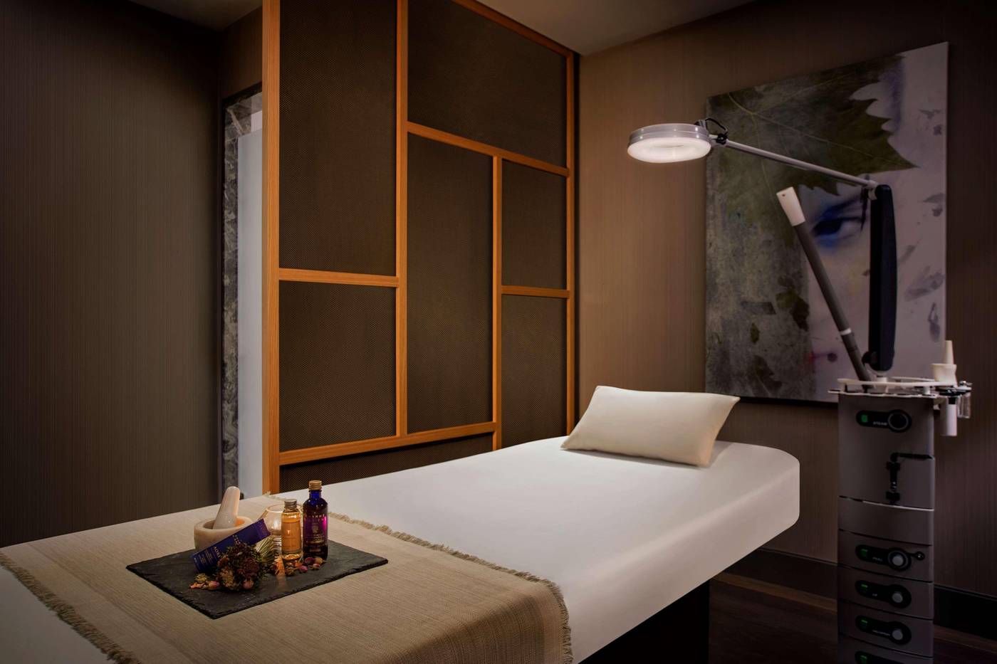 Conrad-Istanbul-Bosphorus-Sports-and-Entertainment-94