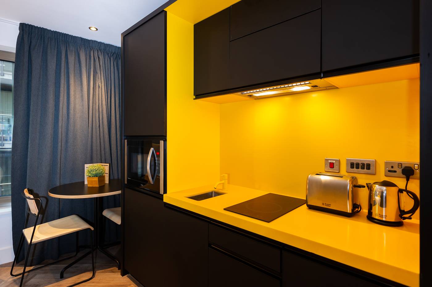 Staycity Dublin Castle-Ireland-Dublin-Room-8