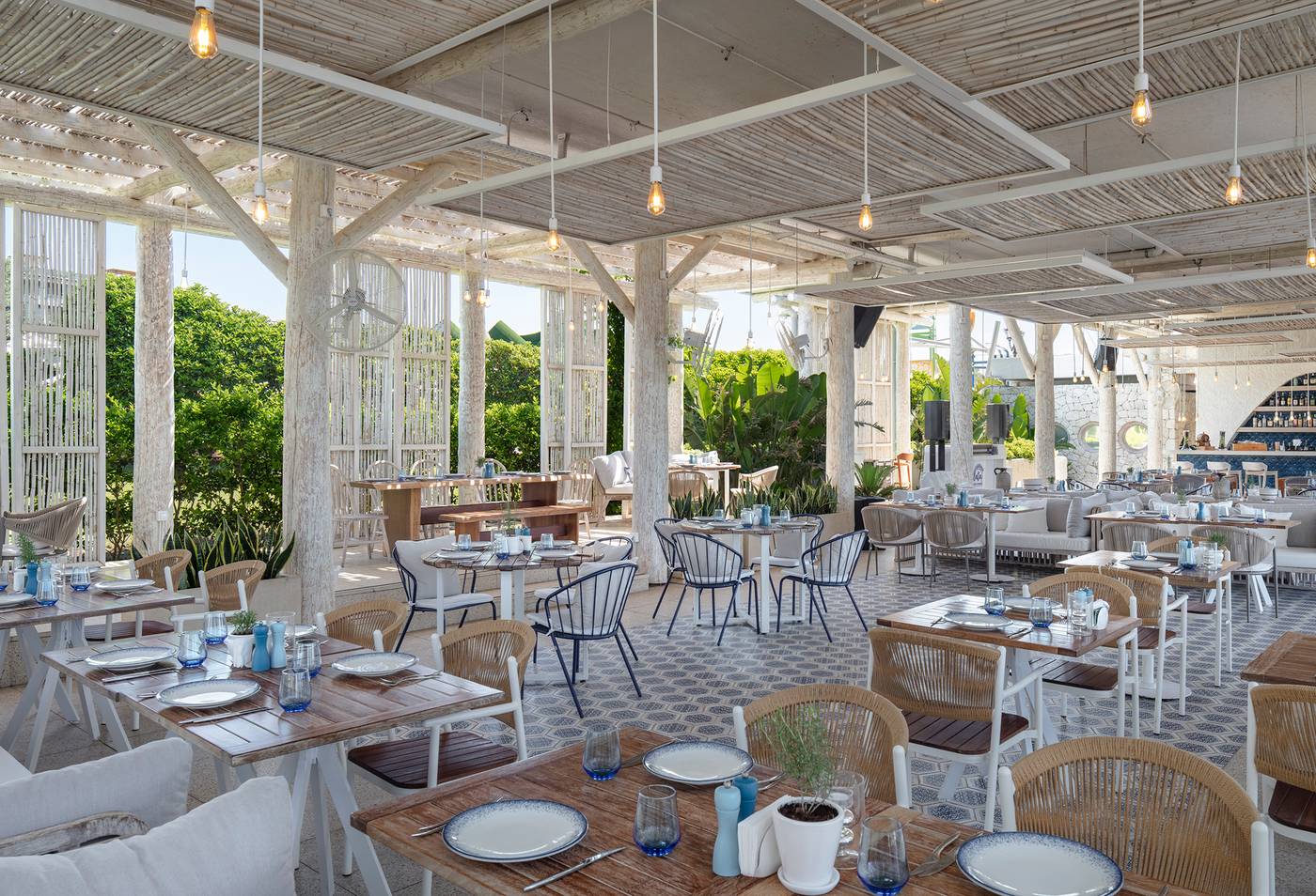 Ela-Excellence-Resort-Belek-Restaurant-44