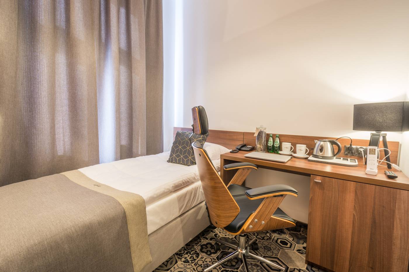 Hotel-Lavender-Room-41