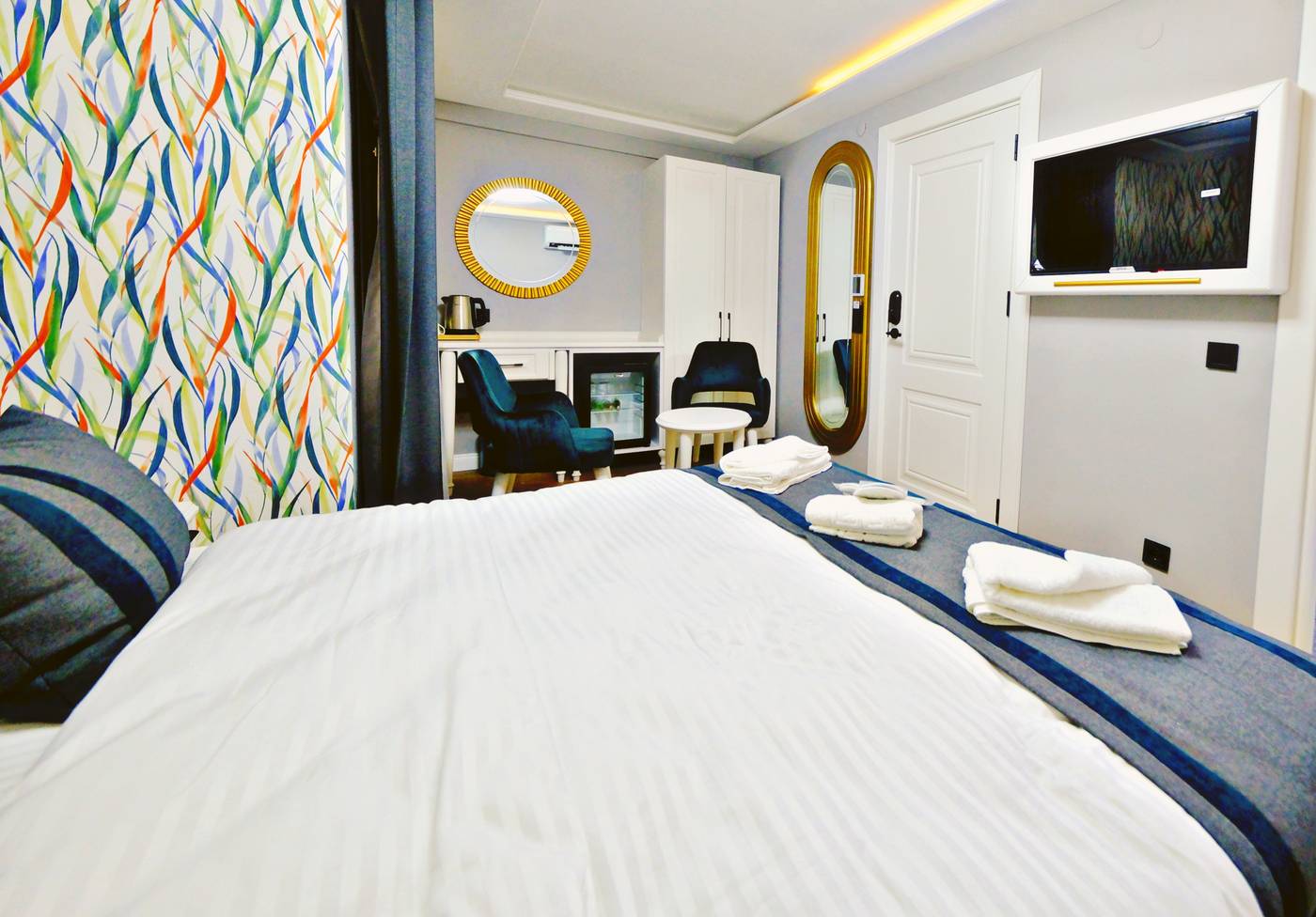 The-Saint-Otel-Room-13