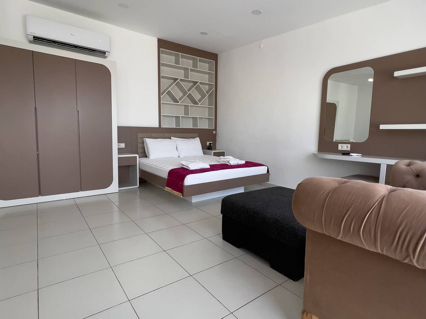 Puding-Hotel-Room-49