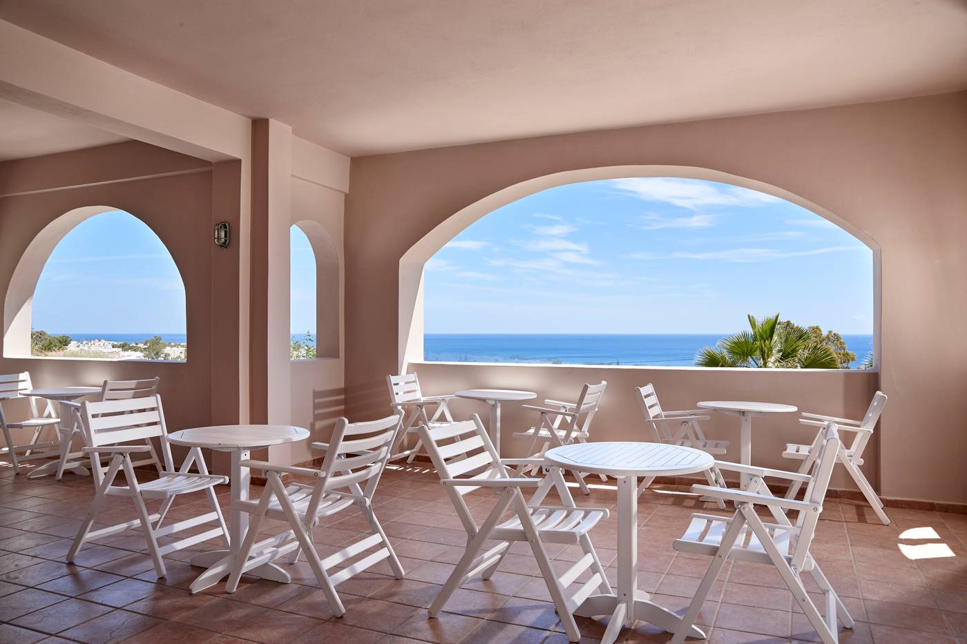 Terra-Blue-Santorini-Restaurant-9