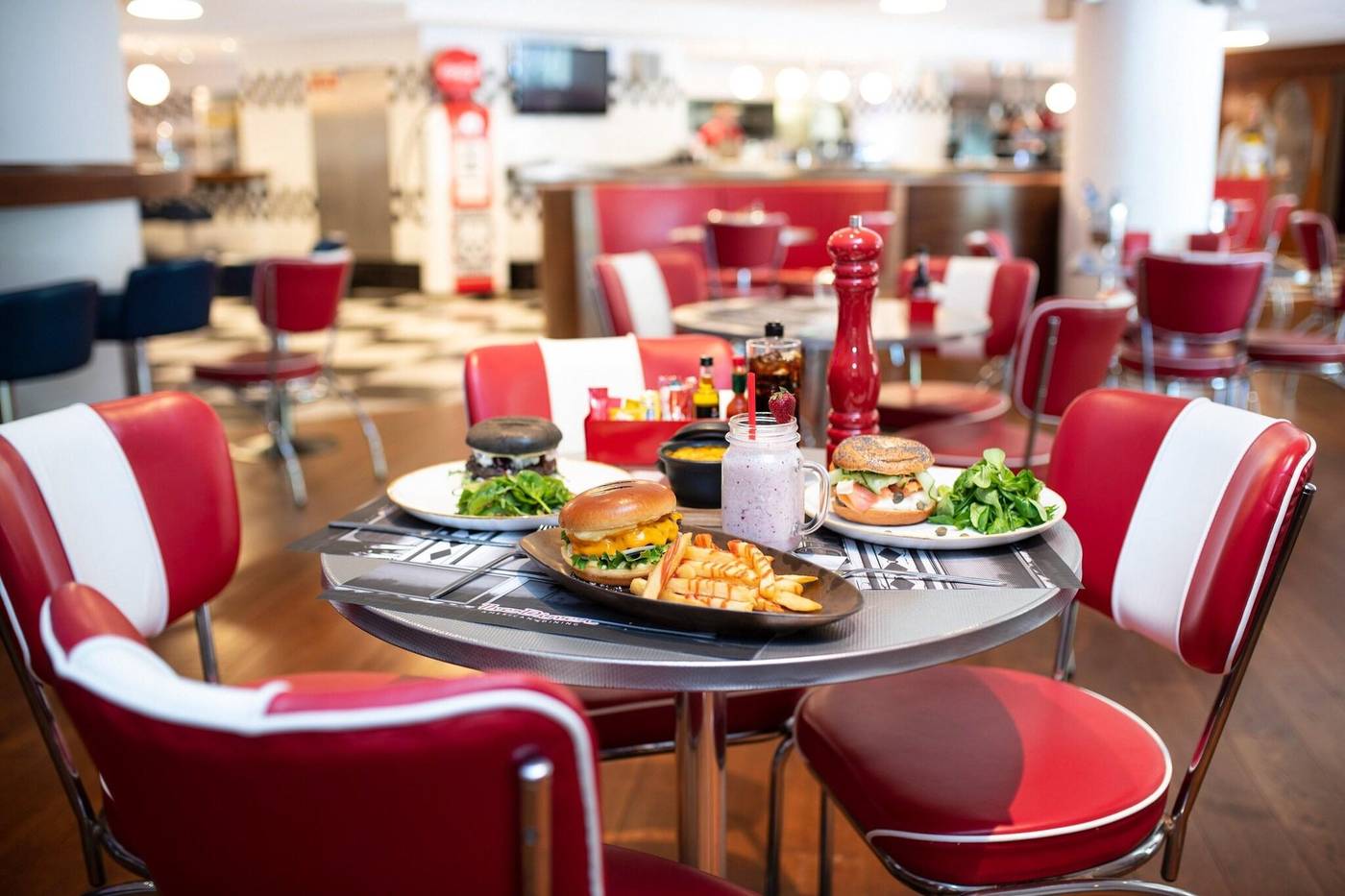 The-Romanos--A-Luxury-Collection-Resort-Restaurant-55