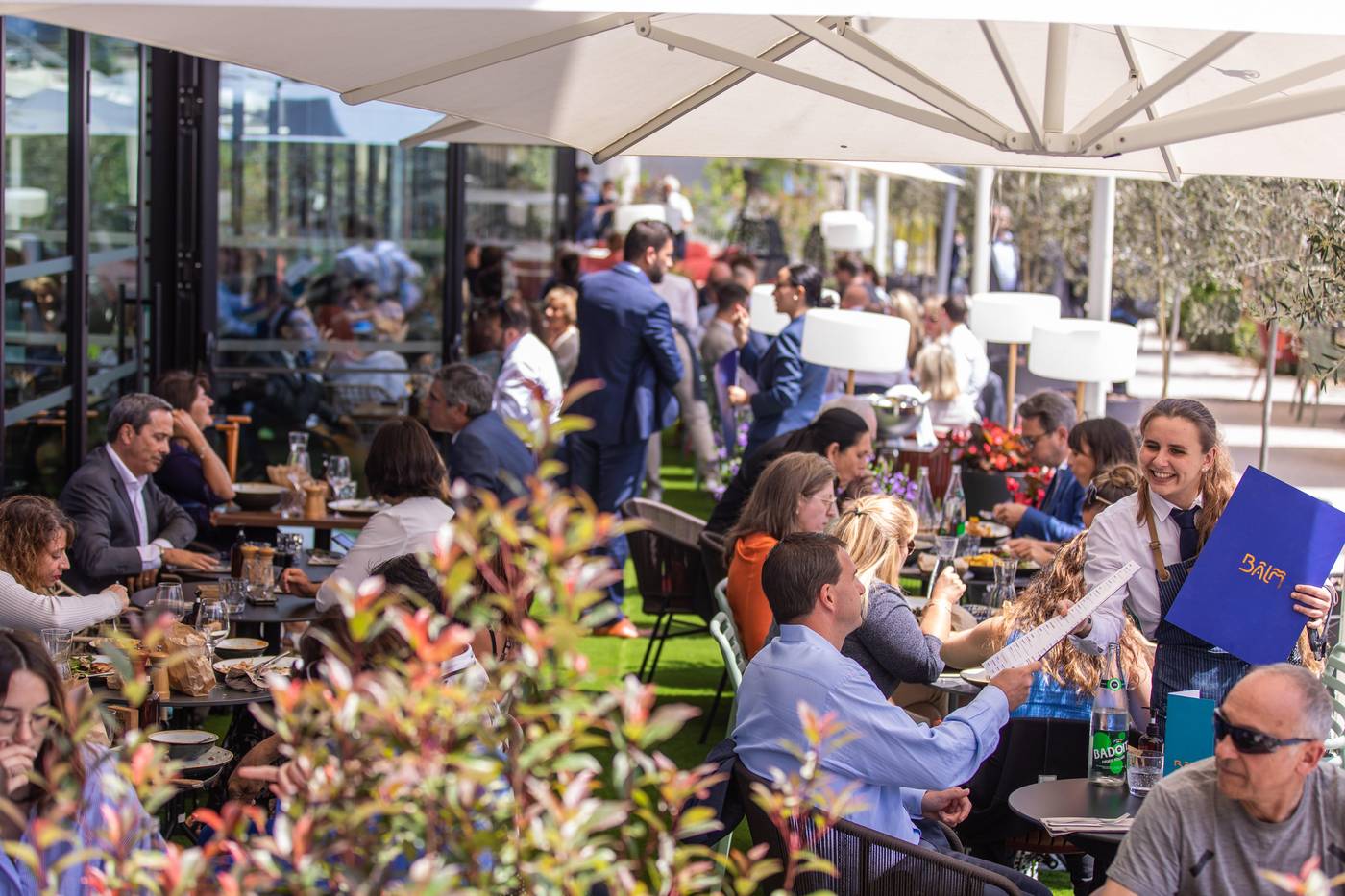 Crowne-Plaza-Nice-Grand-Arenas-Restaurant-10