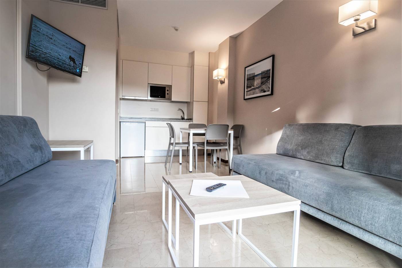 Aparthotel-Ilunion-Miramar-Room-27