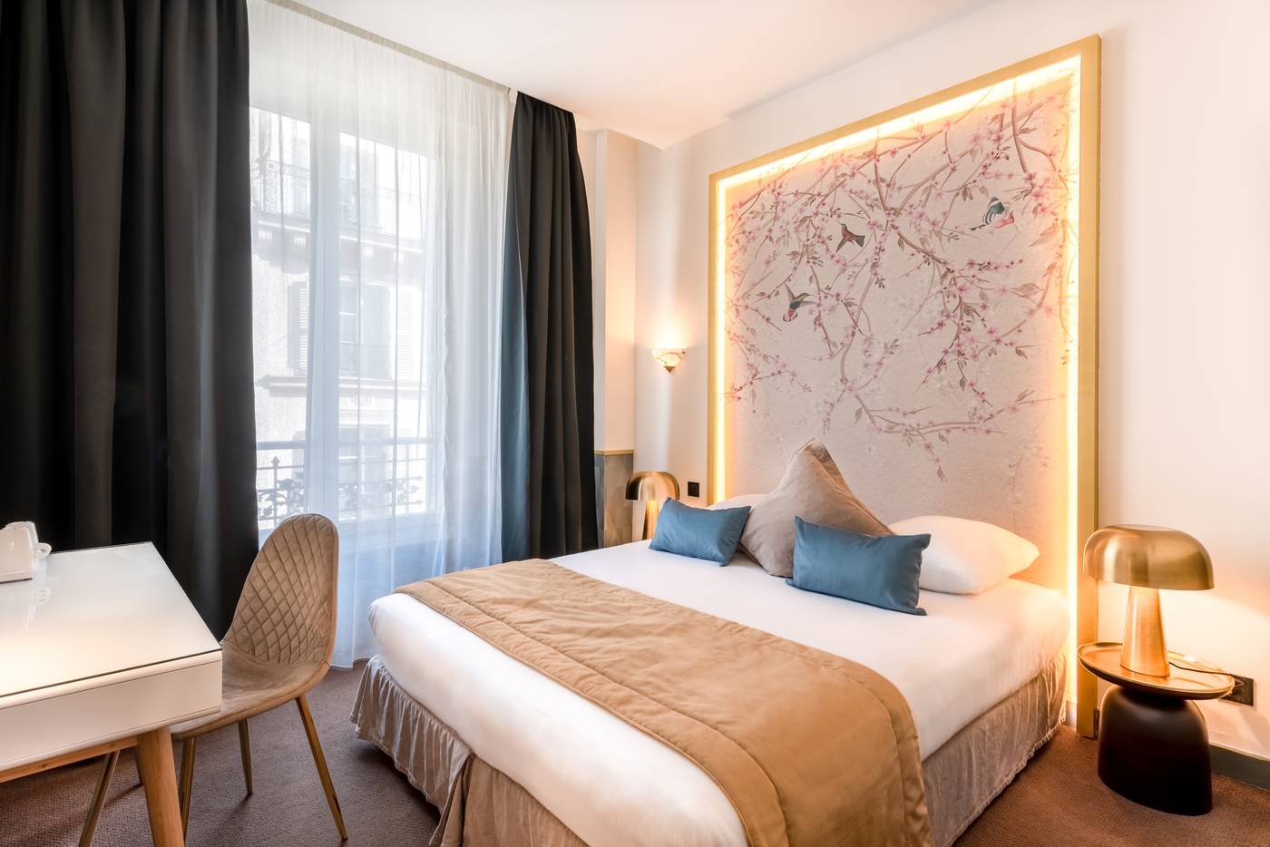 HOTEL-PRINCESSE-CAROLINE-Room-2