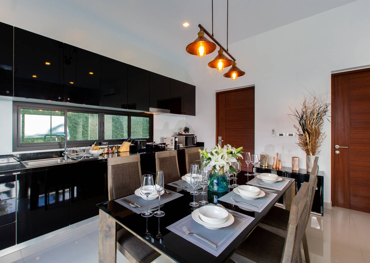 Utopia-Naiharn-Room-45