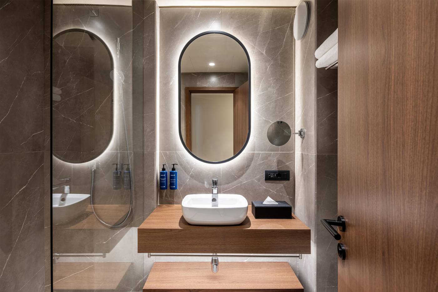 Conference-Florentia-Hotel-Room-11