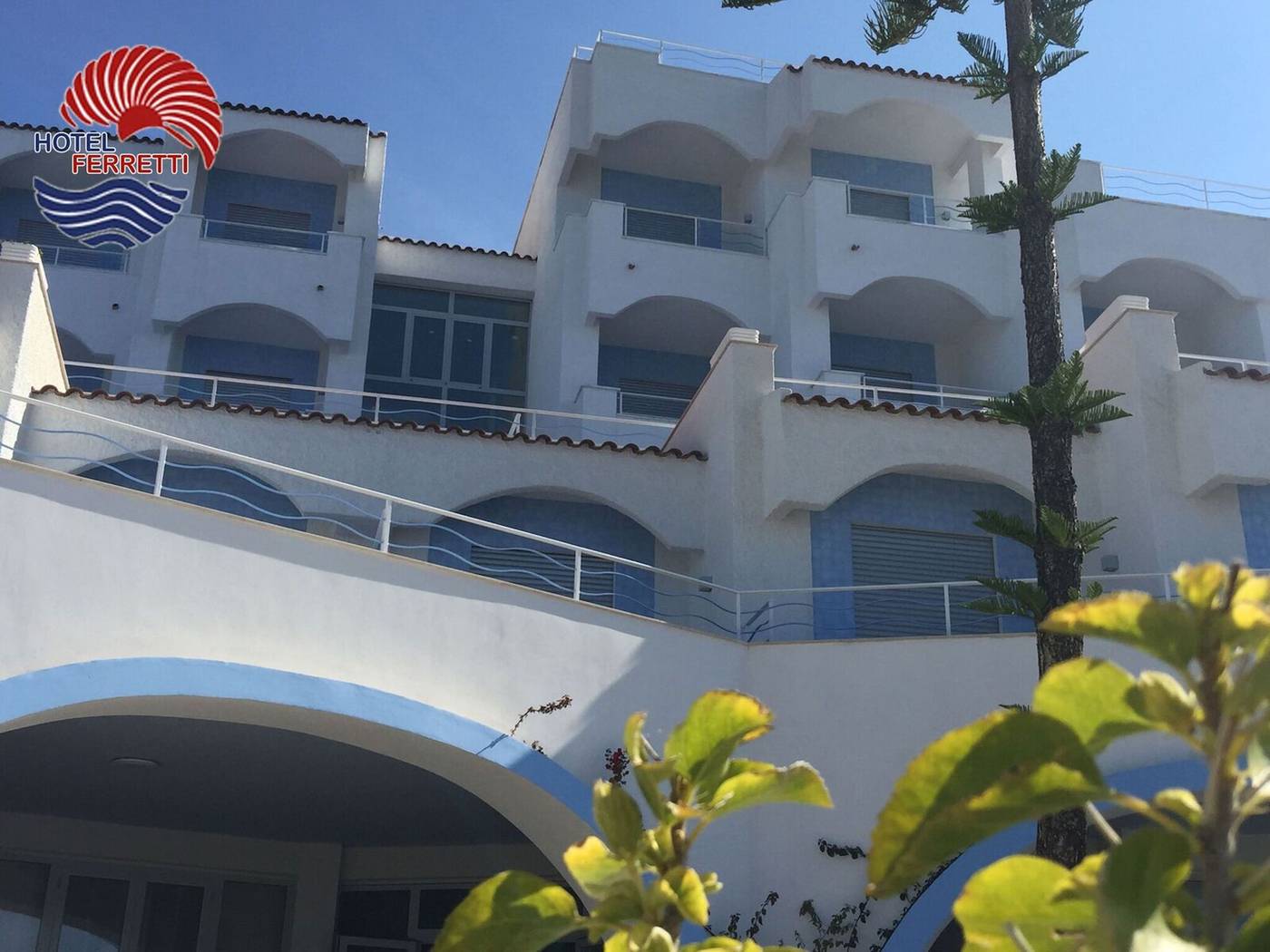 Ferretti-Italy-DIAMANTE-Lobby-8