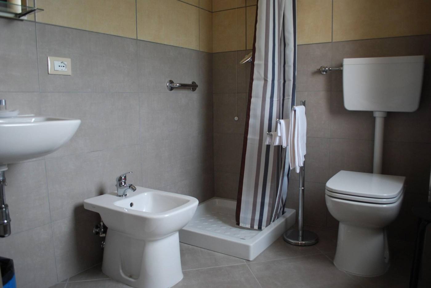 B&B Grandangolo-Italy-SCOPPITO-Room-5