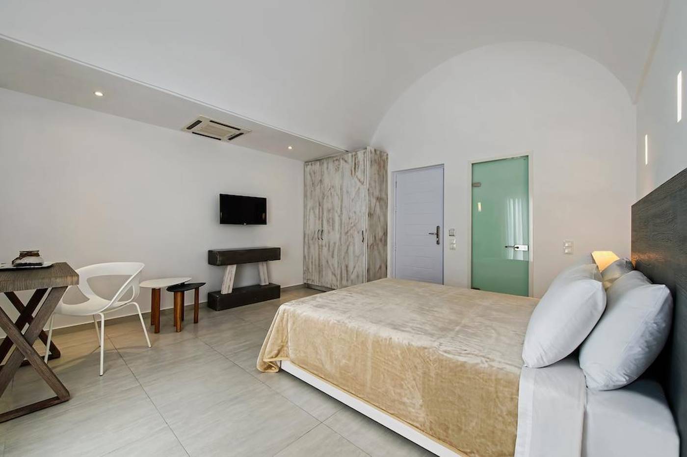 Cavo-Bianco-Hotel-Room-15
