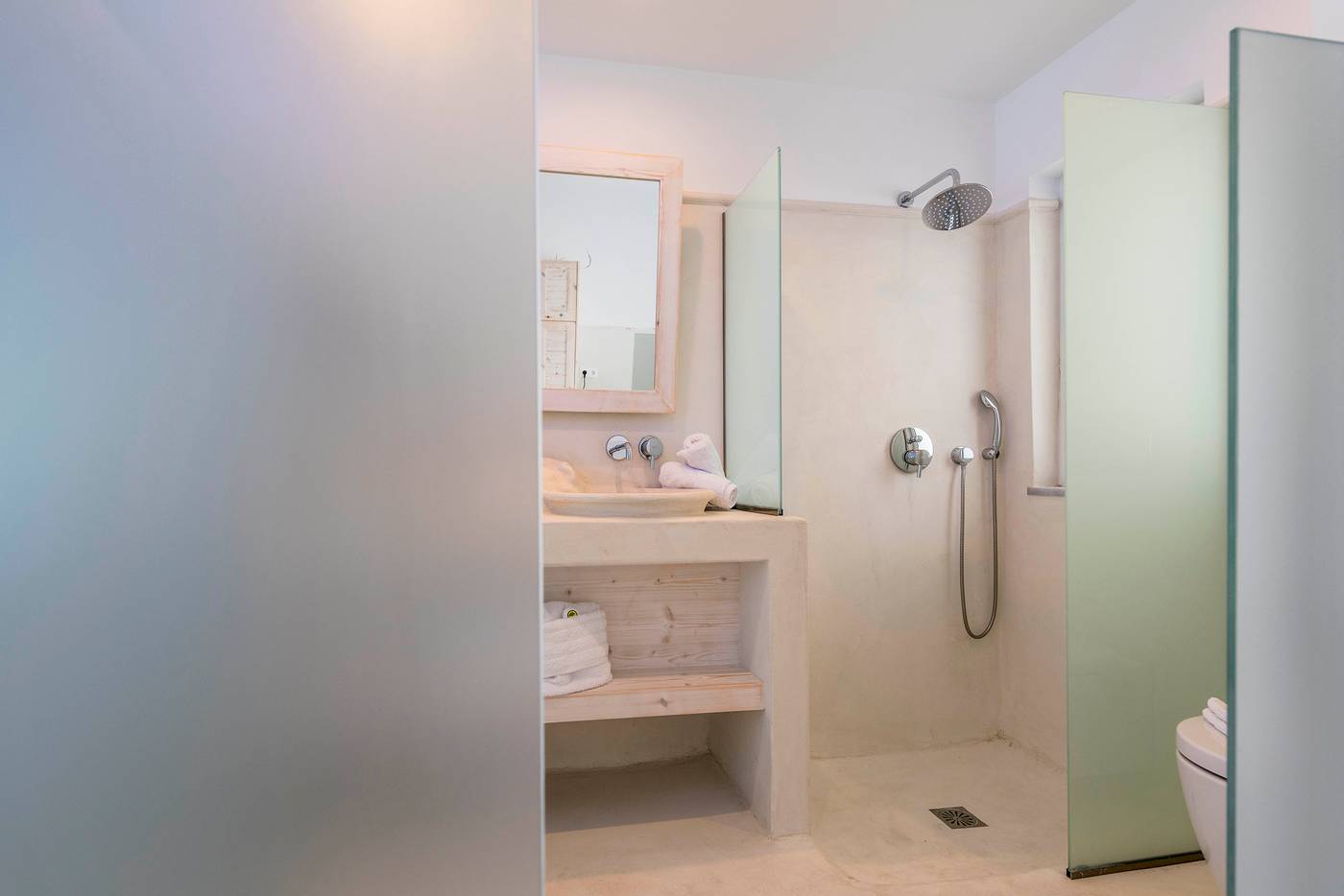 Kouros-Home---Adults-Only--16---Room-37