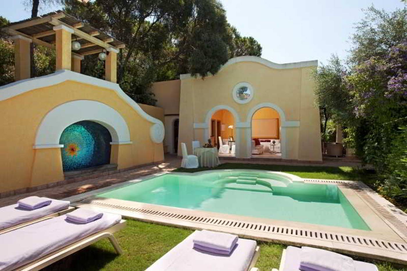 Forte-Village-Resort-Le-Dune-Room-5