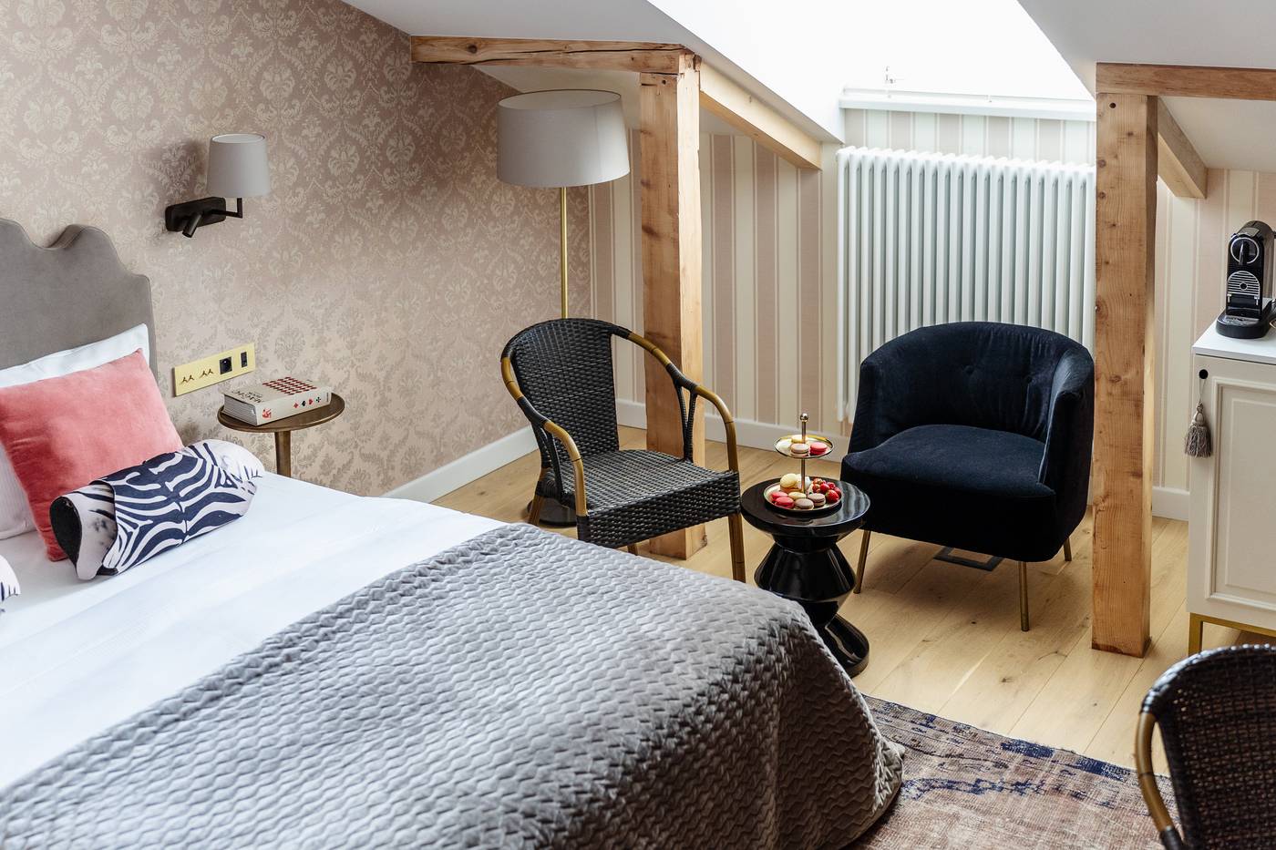 Hotel-Unicus-Palace-Old-Town---Destigo-Hotels-Room-40