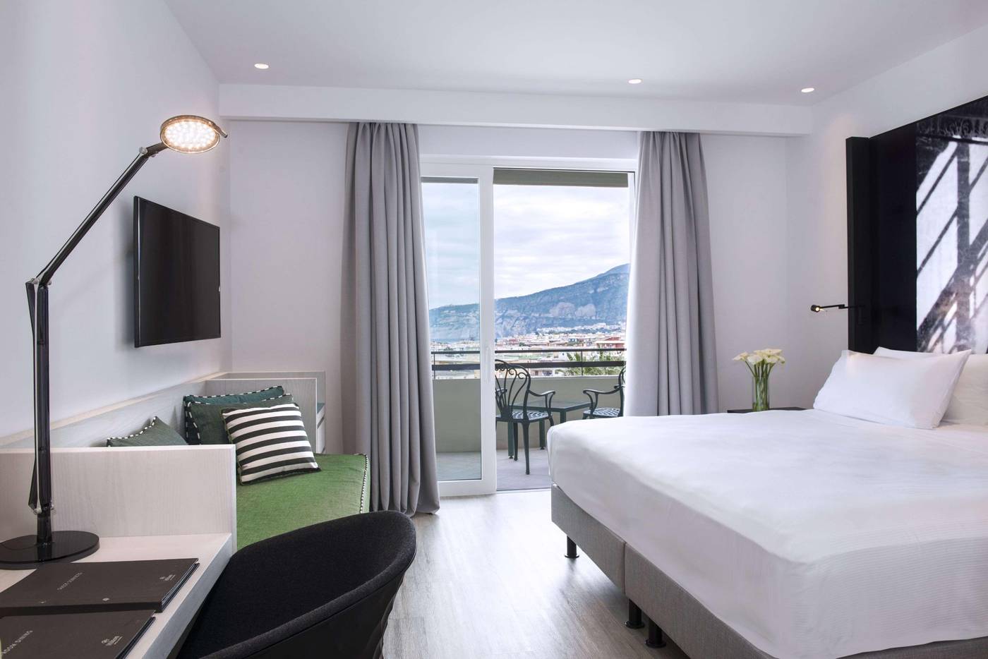 Hilton-Sorrento-Palace-Room-25