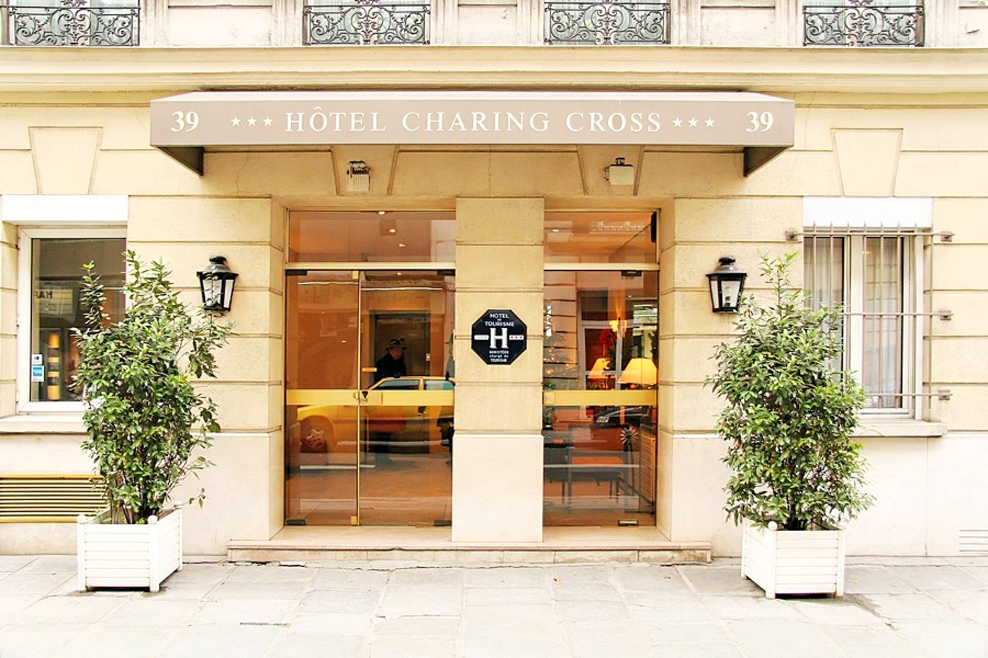 Charing-Cross-General-view-5