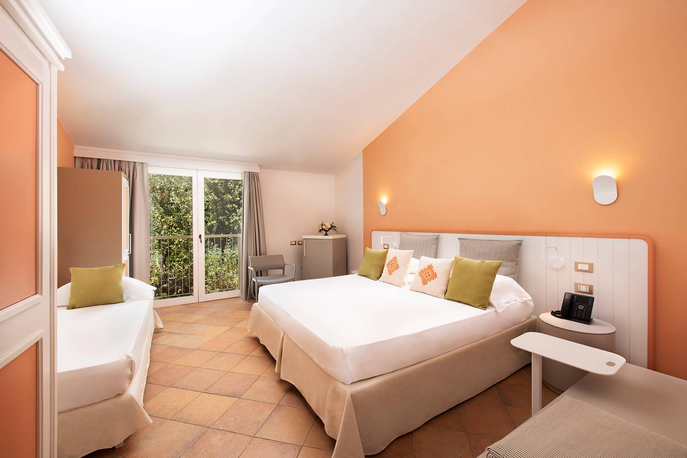 Chia-Laguna---Hotel-Village-Room-20